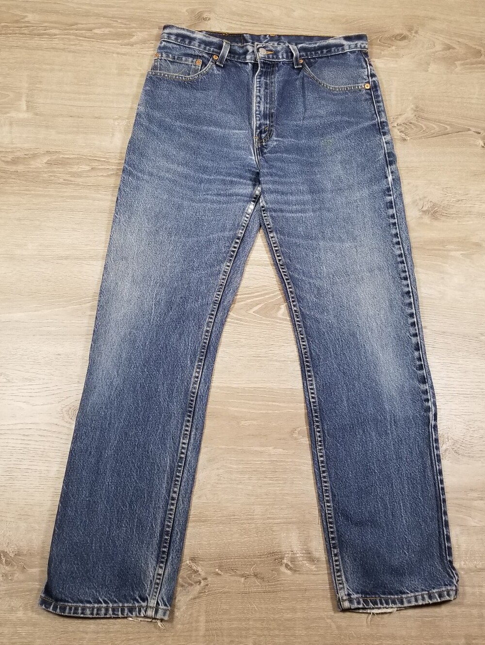 Vintage Y2K Levis 505 Jeans Mens 34x32 Blue Medium Wash Regular Fit Straight USA